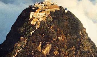 Mountain Sri Pada Temple